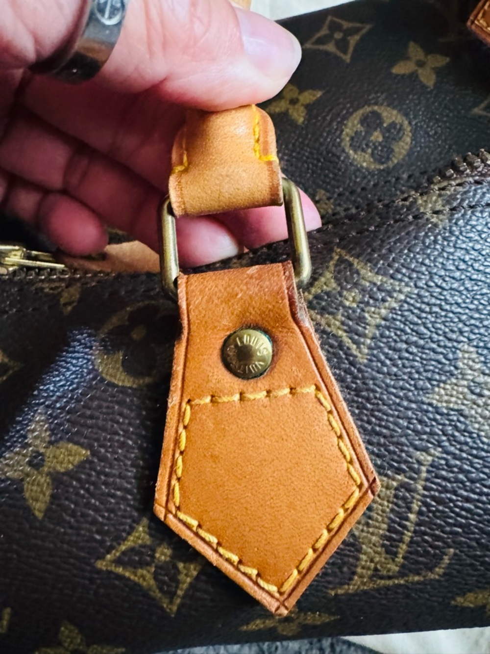 Vintage Louis Vuitton Speedy 25 Monogram – Authentic 1988 - Picture 10 of 17